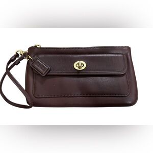 EUC Vintage Coach Y2K Legacy Brown Leather Turnlock Wristlet/Pouch